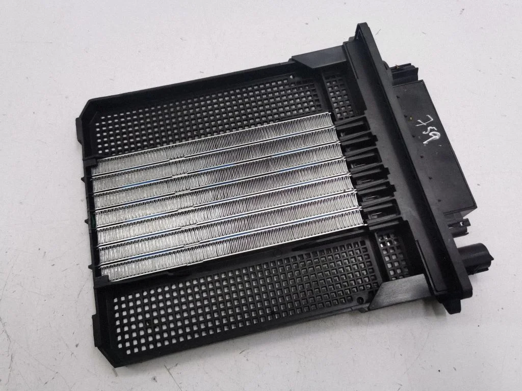 Elektriline salongi küttekeha radiaator Z5892003