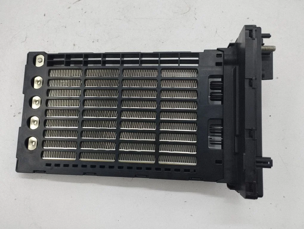 Elektriskais salona krāsniņas radiators 7P0963235