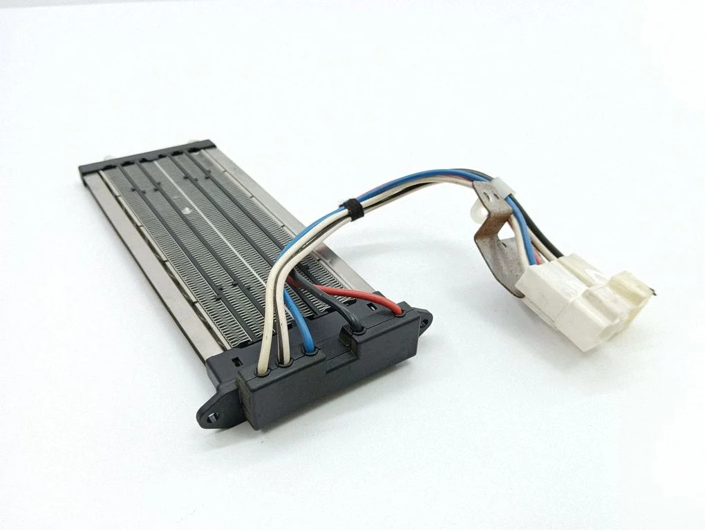 Elektriline salongi küttekeha radiaator A30105A7700003