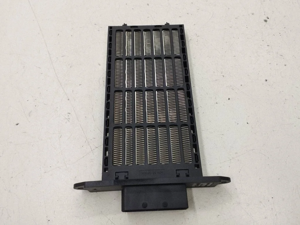 Elektriskais salona krāsniņas radiators D596GDCAA01