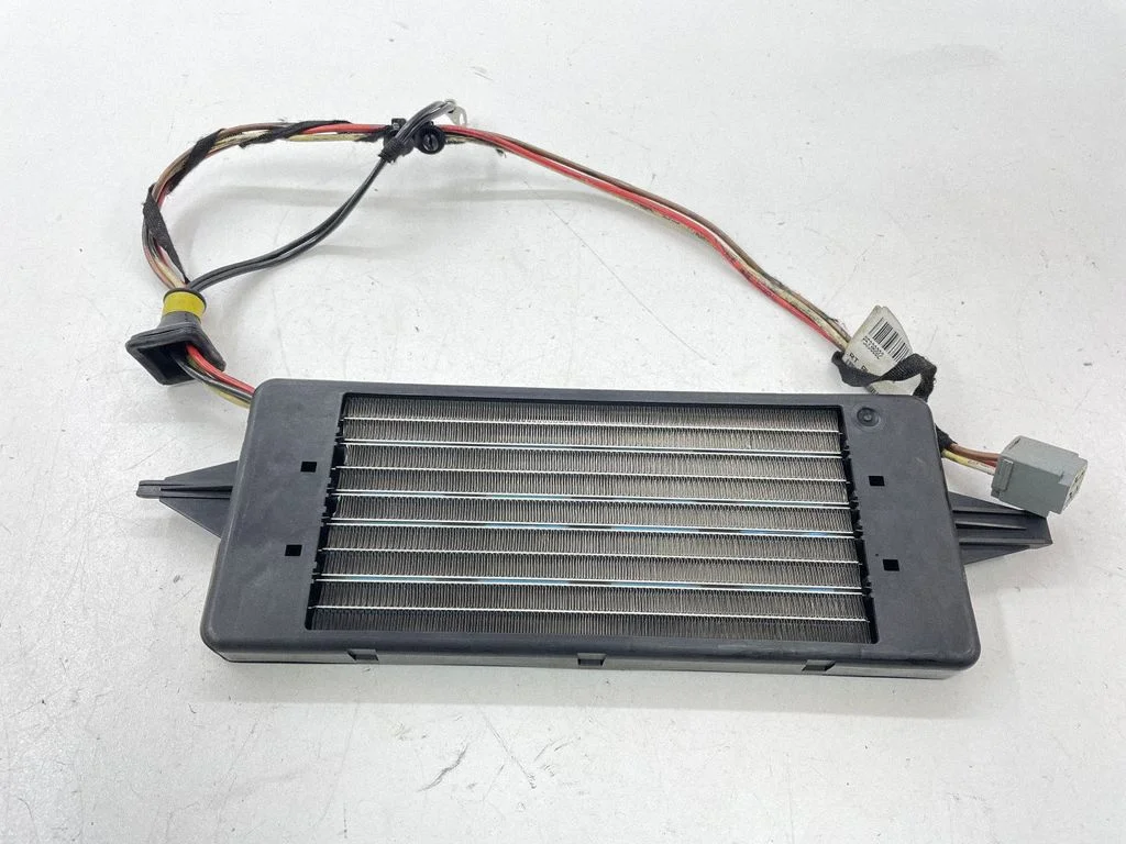 Elektriline salongi küttekeha radiaator P5338002