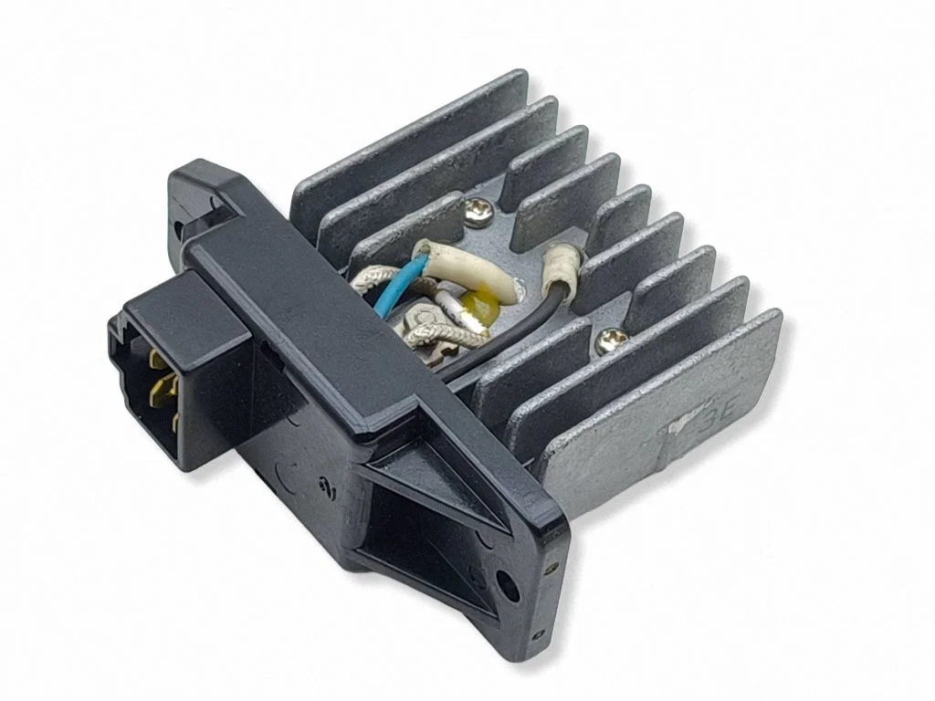 Heater blower motor/fan resistor 2SD797