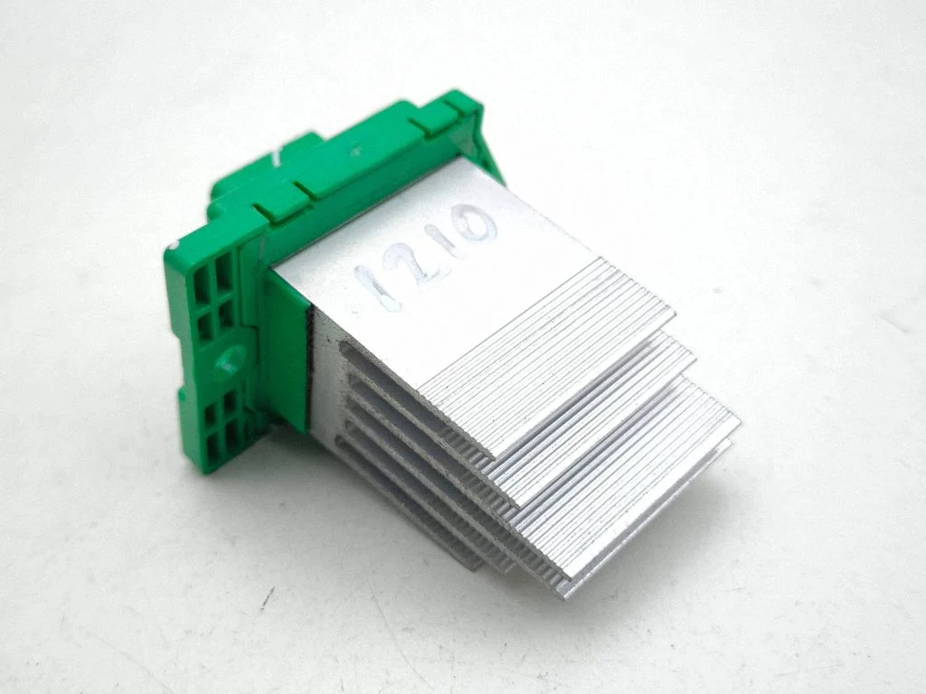 Heater blower motor/fan resistor – Tesla Model S (2012-)