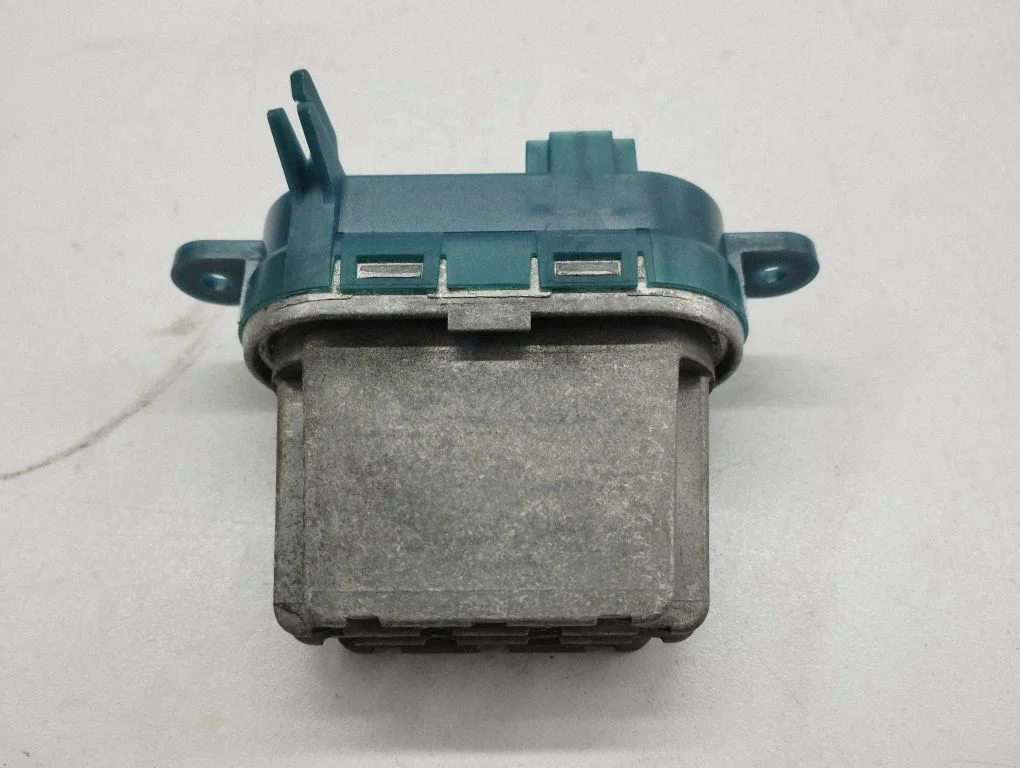 Heater blower motor/fan resistor 7L0907521