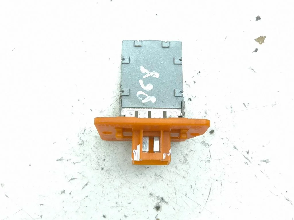 Heater blower motor/fan resistor