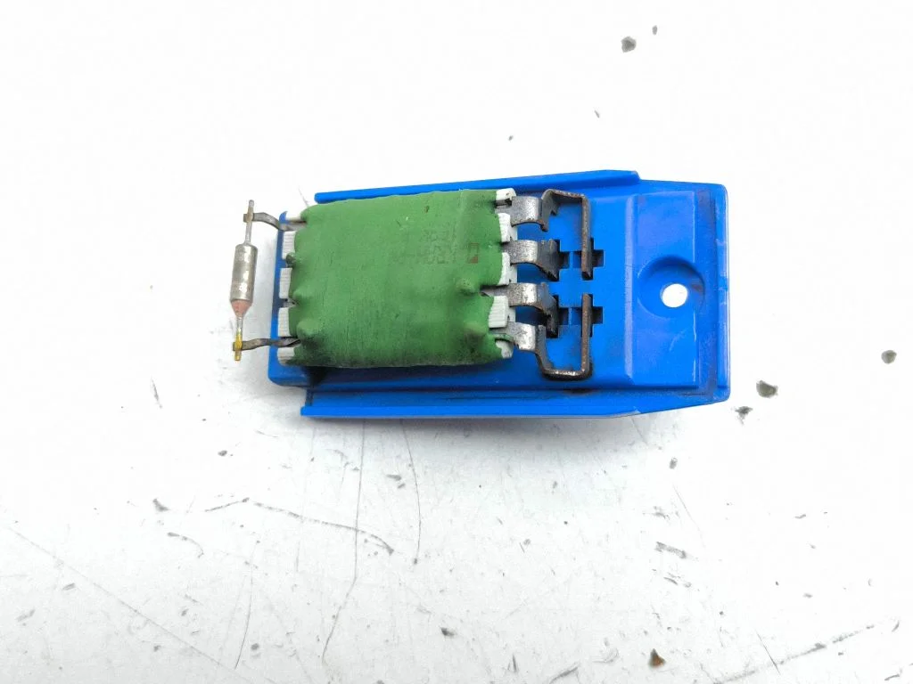 Krāsniņas ventilatora rezistors (reostats) XS4H18B647BA