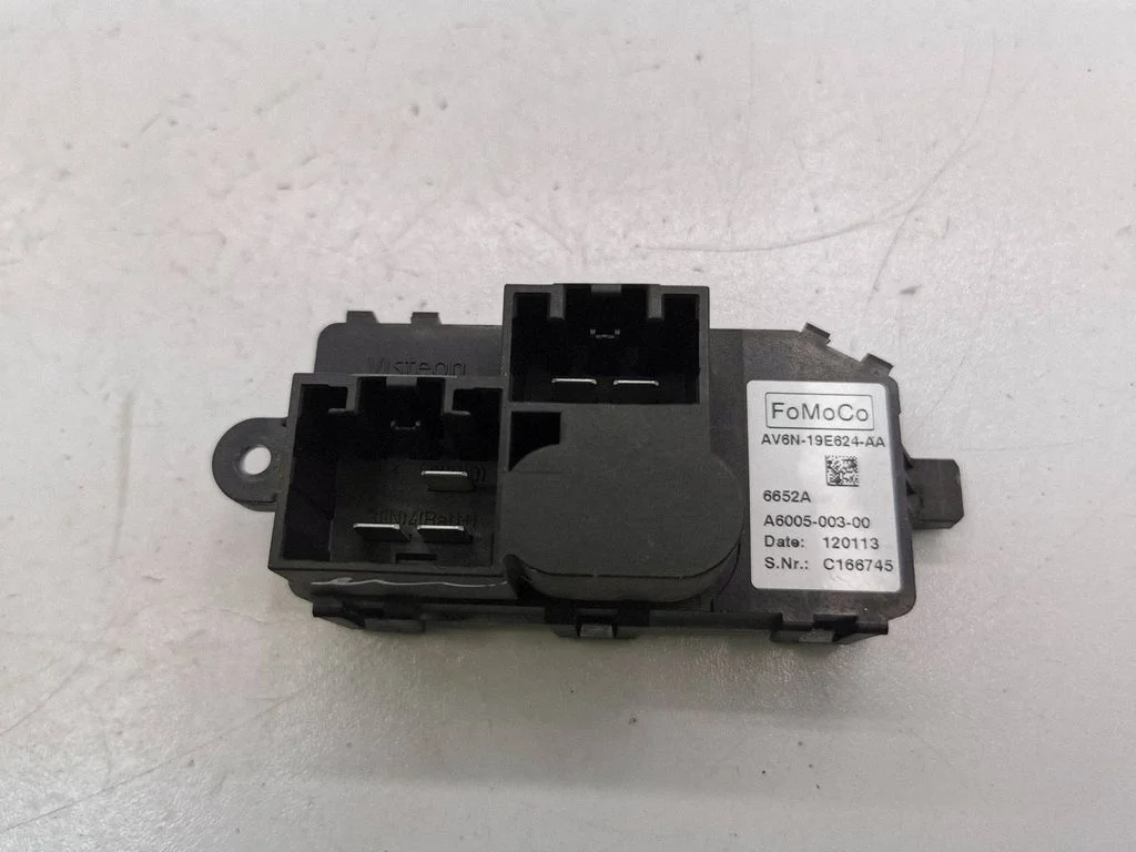 Heater blower motor/fan resistor AV6N19E624AA