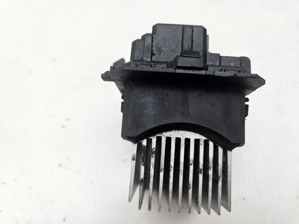 Heater blower motor/fan resistor