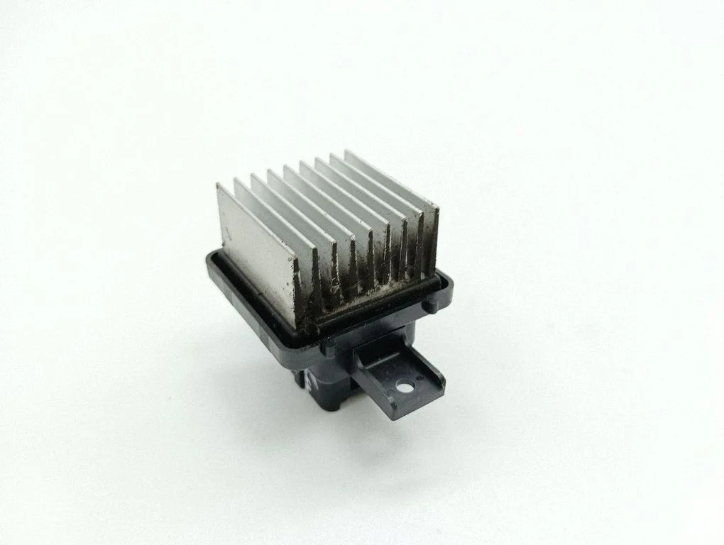 Heater blower motor/fan resistor 05913B