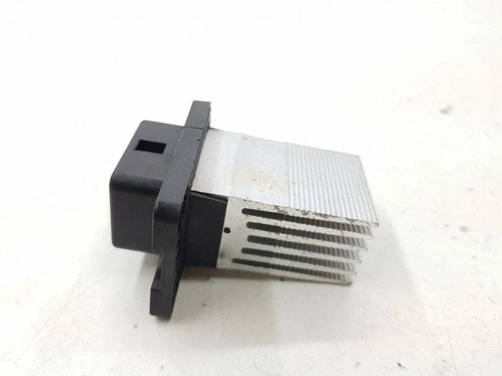 Heater blower motor/fan resistor