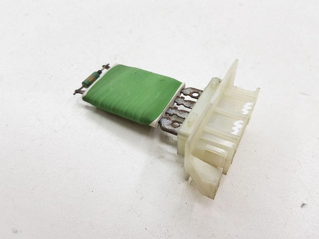 Heater blower motor/fan resistor