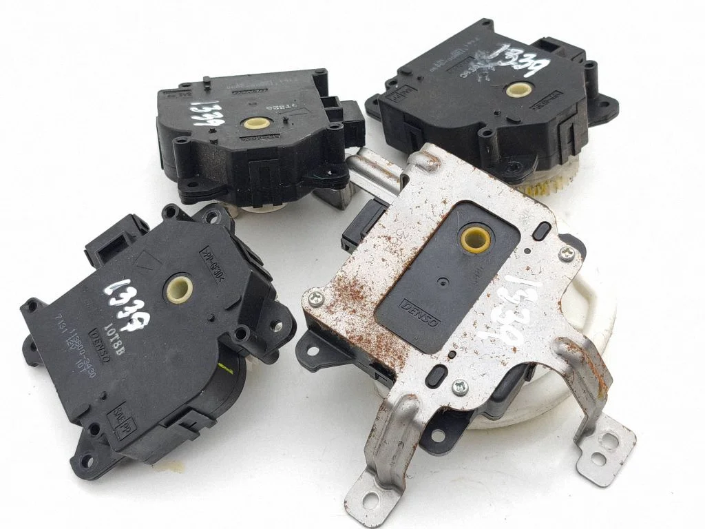 Gaisa aizvara motoriņš/aktuators 1138003430