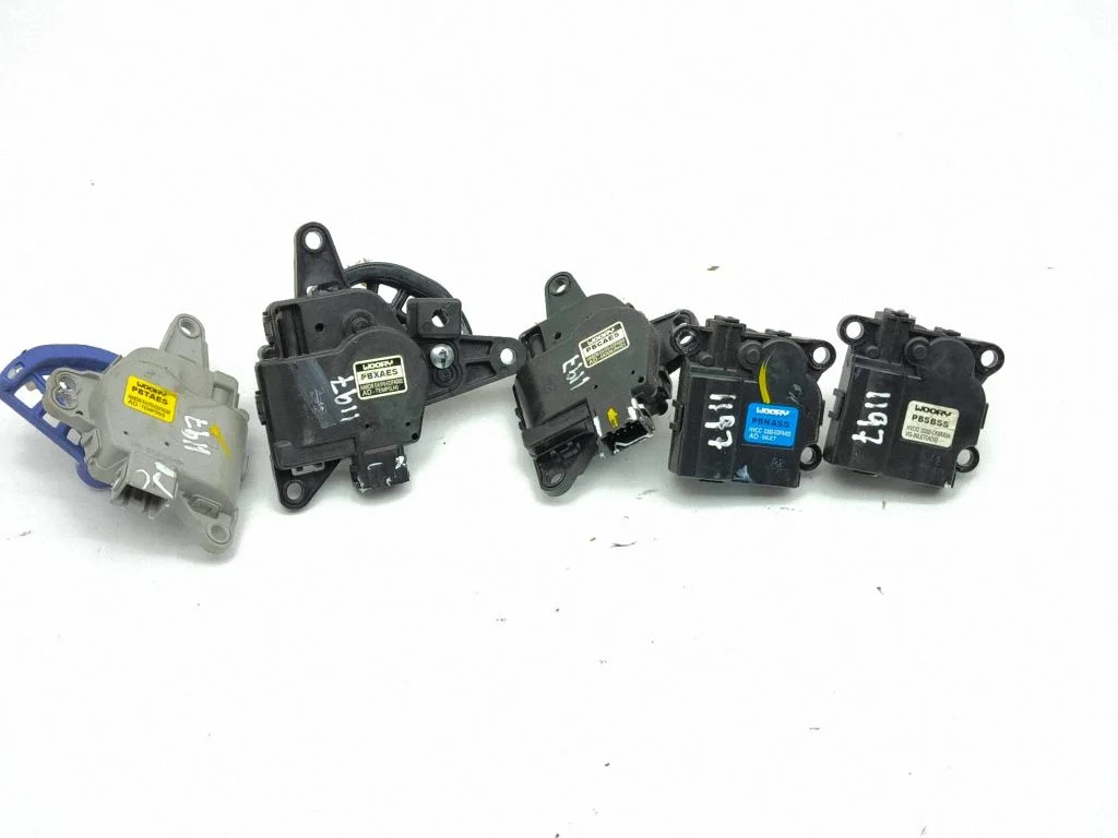 Air flap motor/actuator D332CK8AA04