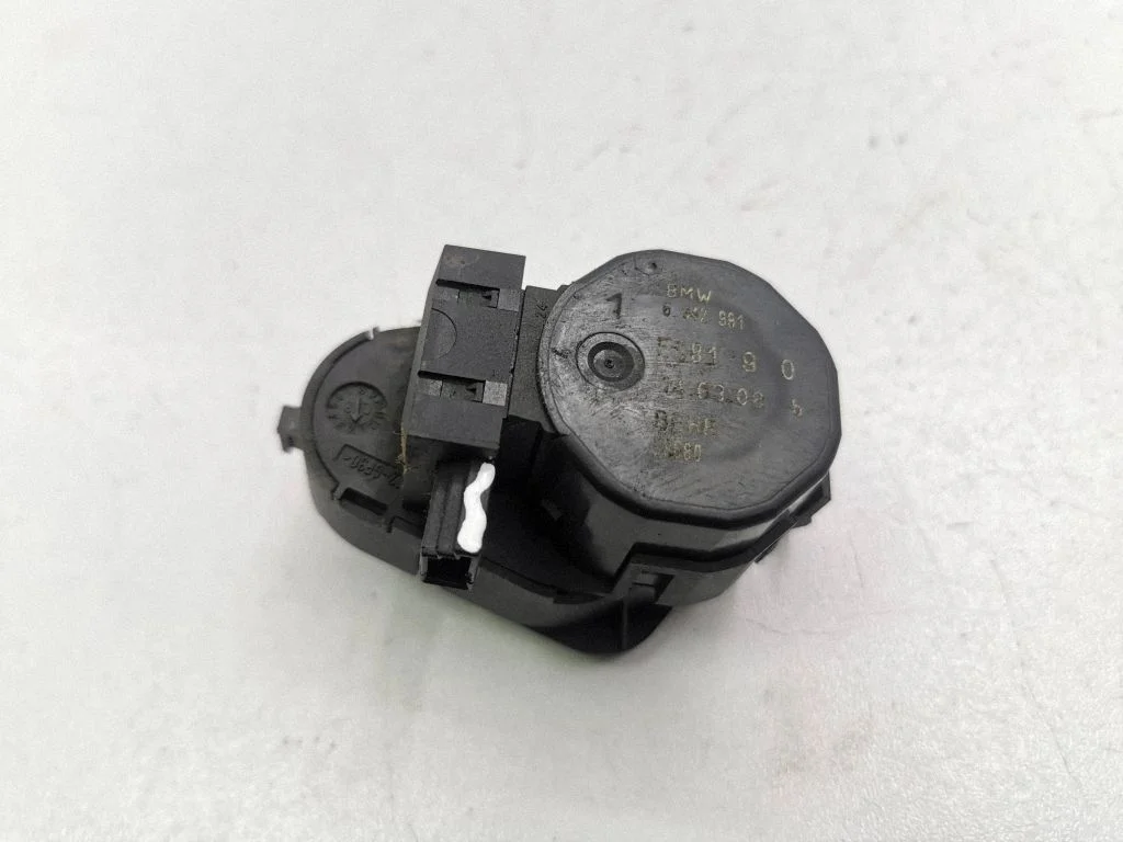 Gaisa aizvara motoriņš/aktuators 6942991