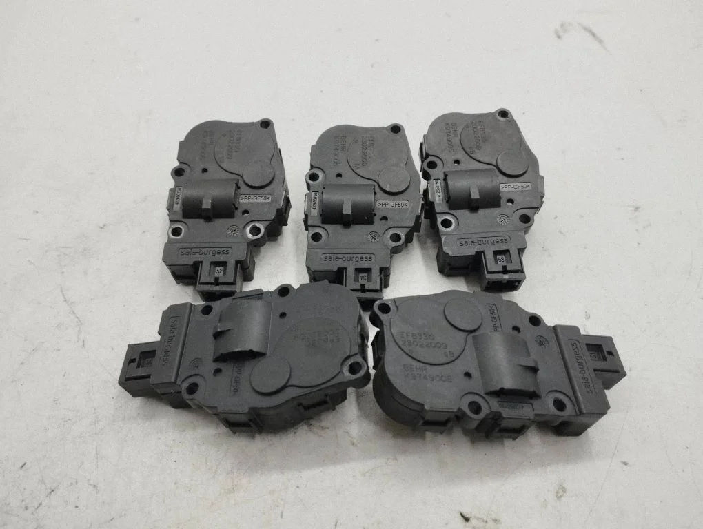 Air flap motor/actuator – Mercedes-Benz C-Class AMG W204 (2007-2014)