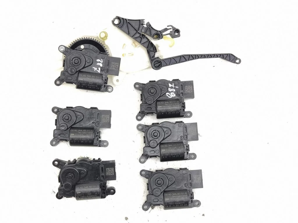 Air flap motor/actuator 5WA907511C