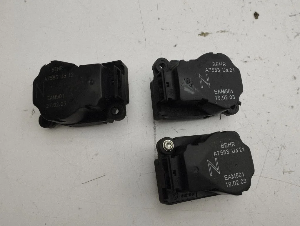 Gaisa aizvara motoriņš/aktuators A7583UA21