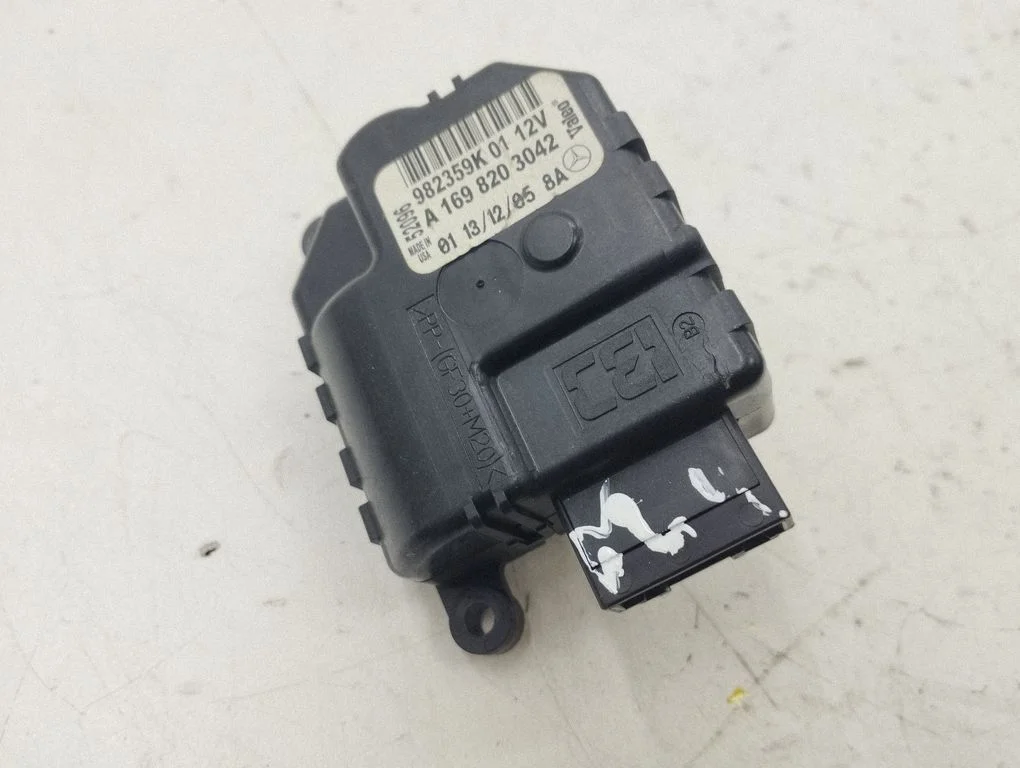 Air flap motor/actuator A1698203042
