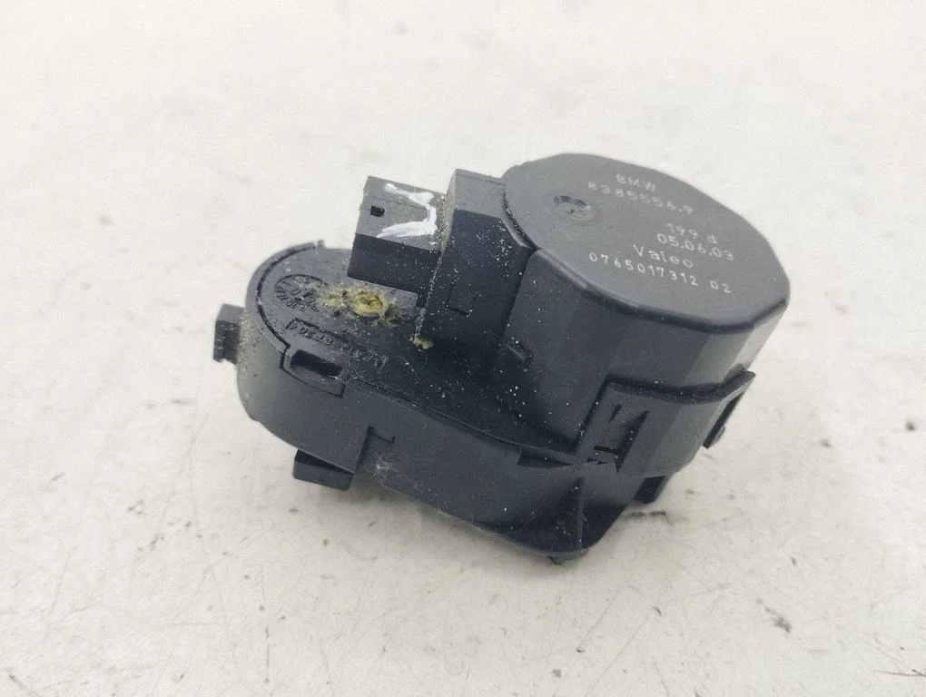 Gaisa aizvara motoriņš/aktuators 8385556
