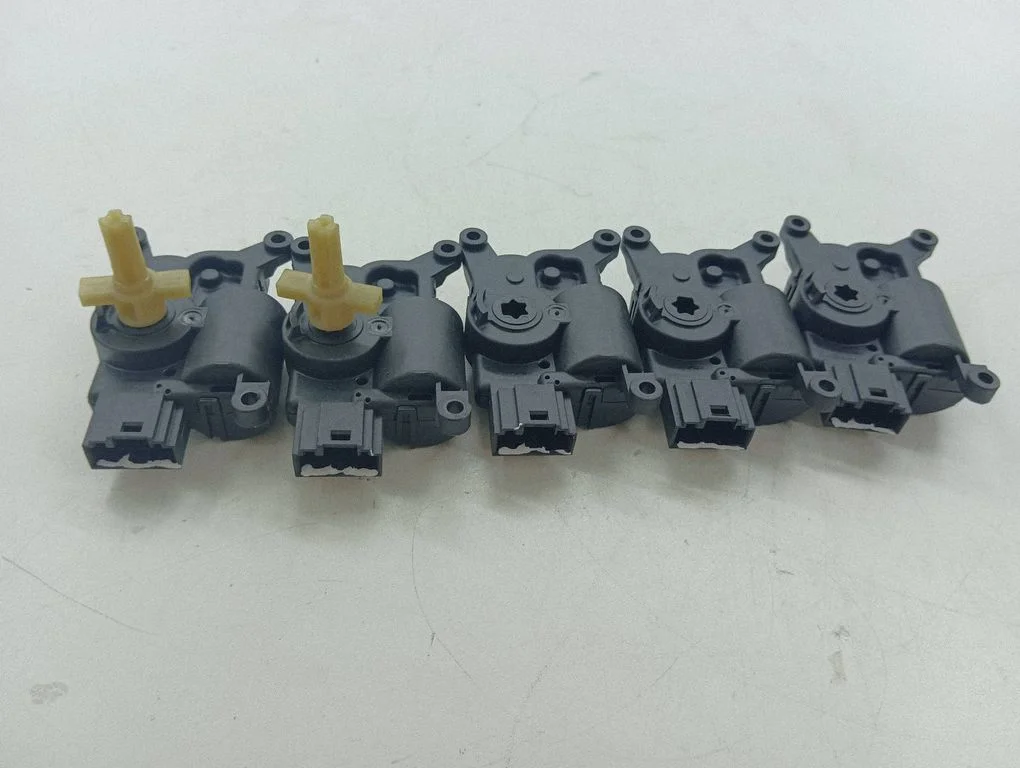 Air flap motor/actuator 2Q0907511C