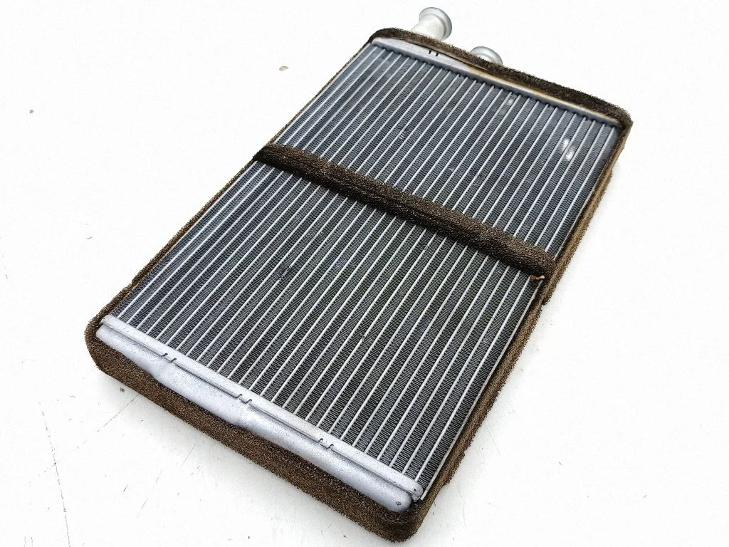 Salongi küttekeha radiaator C4023004