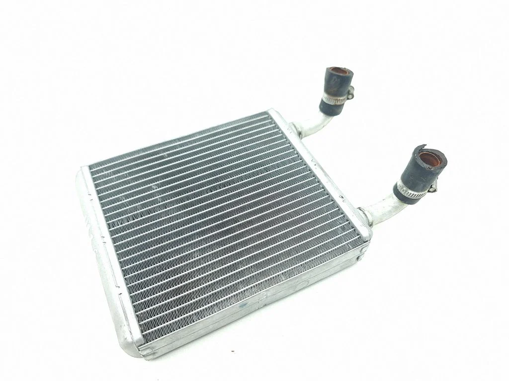 Salongi küttekeha radiaator – tagumine
