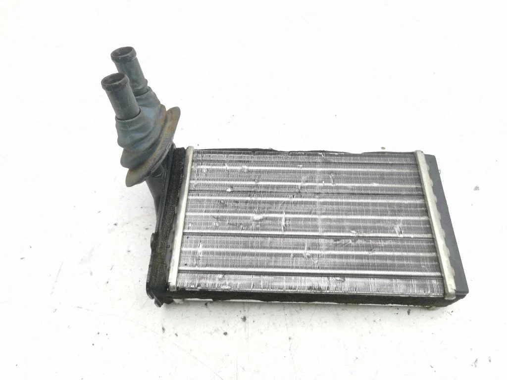 Krāsniņas radiators – Volkswagen Passat B5.5 (2001-2005)