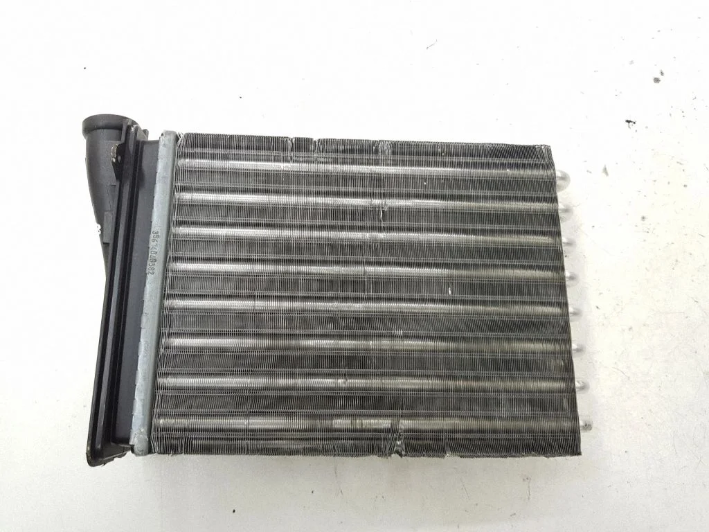 Salongi küttekeha radiaator