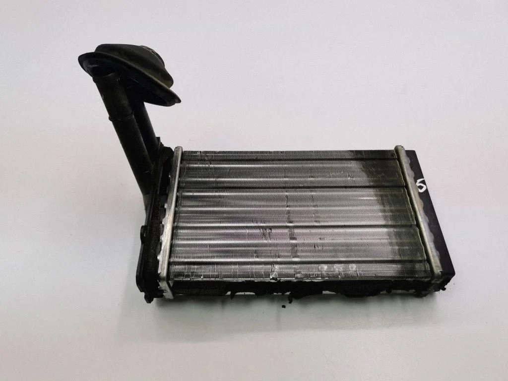 Heater blower radiator 8D1819031A