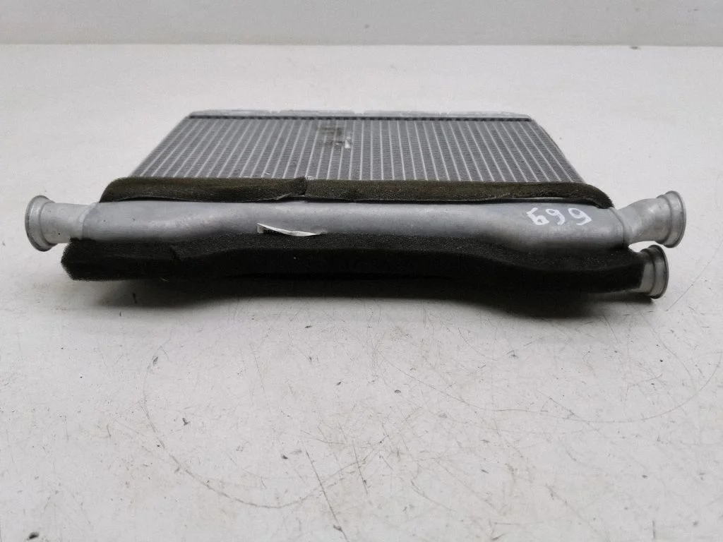 Salongi küttekeha radiaator