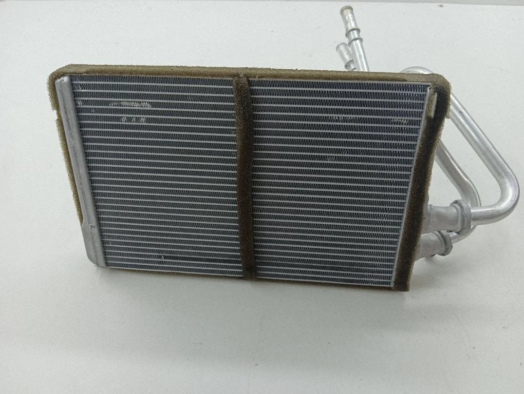 Salongi küttekeha radiaator C4023004
