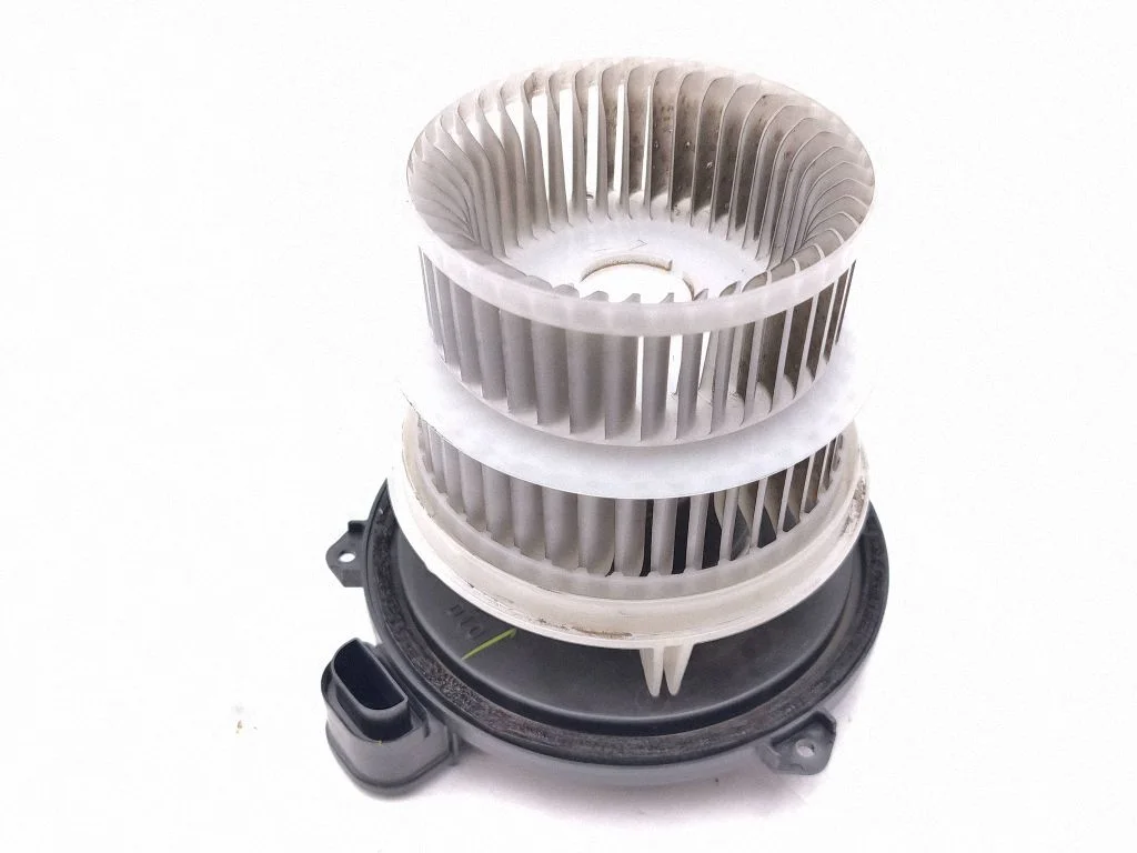 Heater fan/blower 06T21