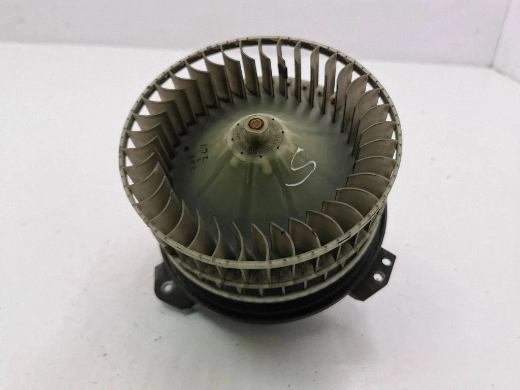 Krāsniņas ventilators/pūtējs AY1661000365