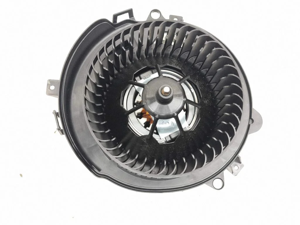 Heater fan/blower 5WC819021A