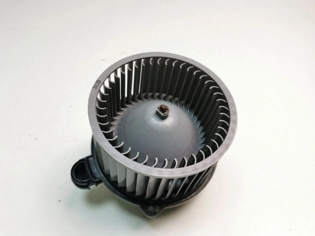 Krāsniņas ventilators/pūtējs F00S3B2476