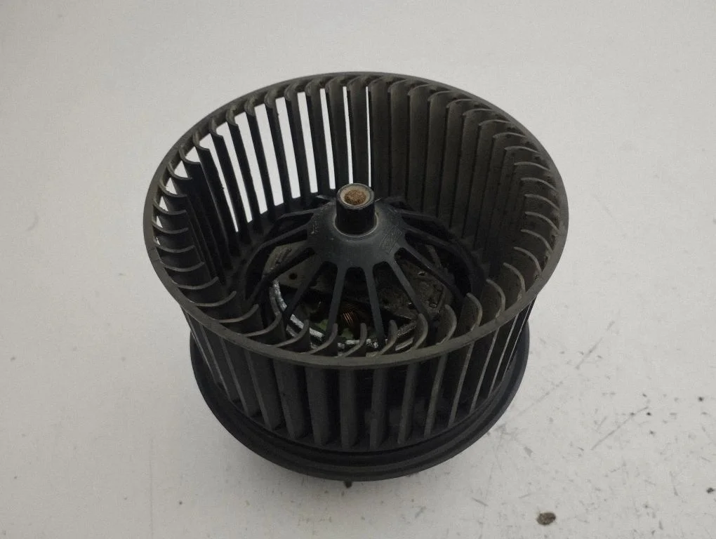 Salongipuhur 3M5H18456AC