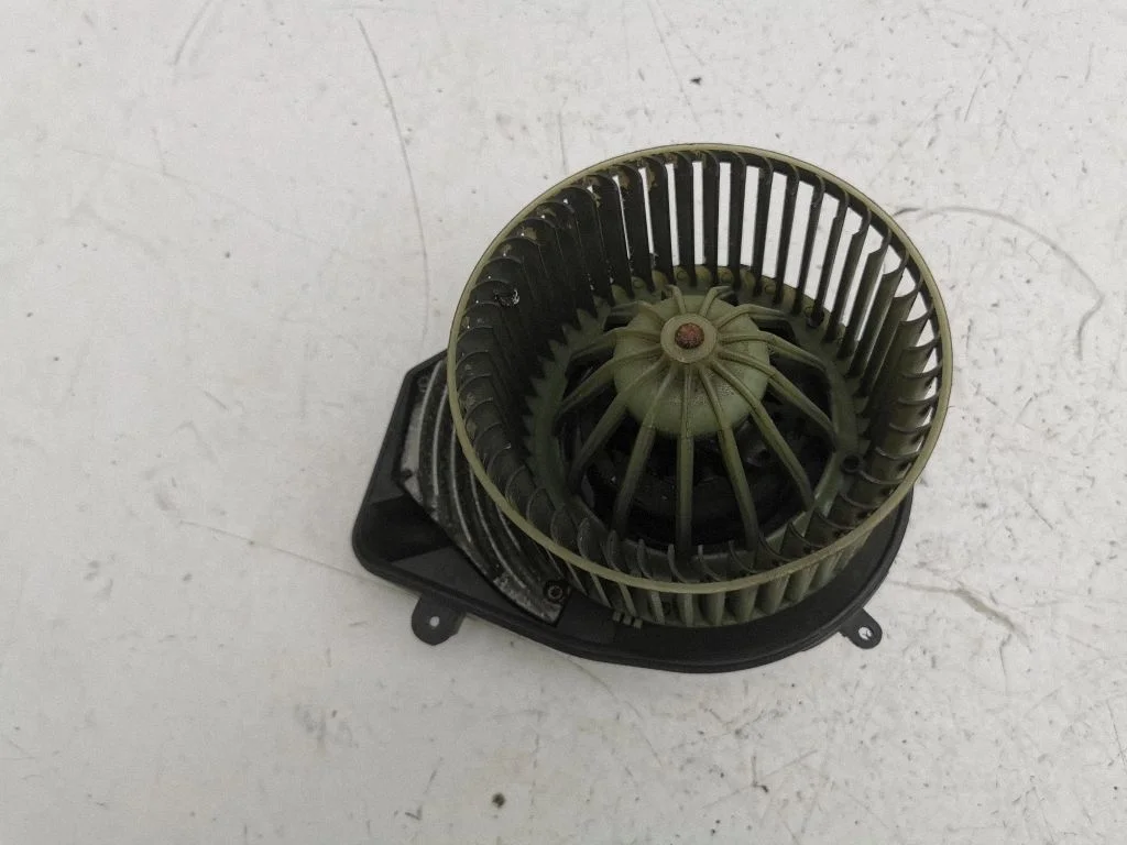 Krāsniņas ventilators/pūtējs
