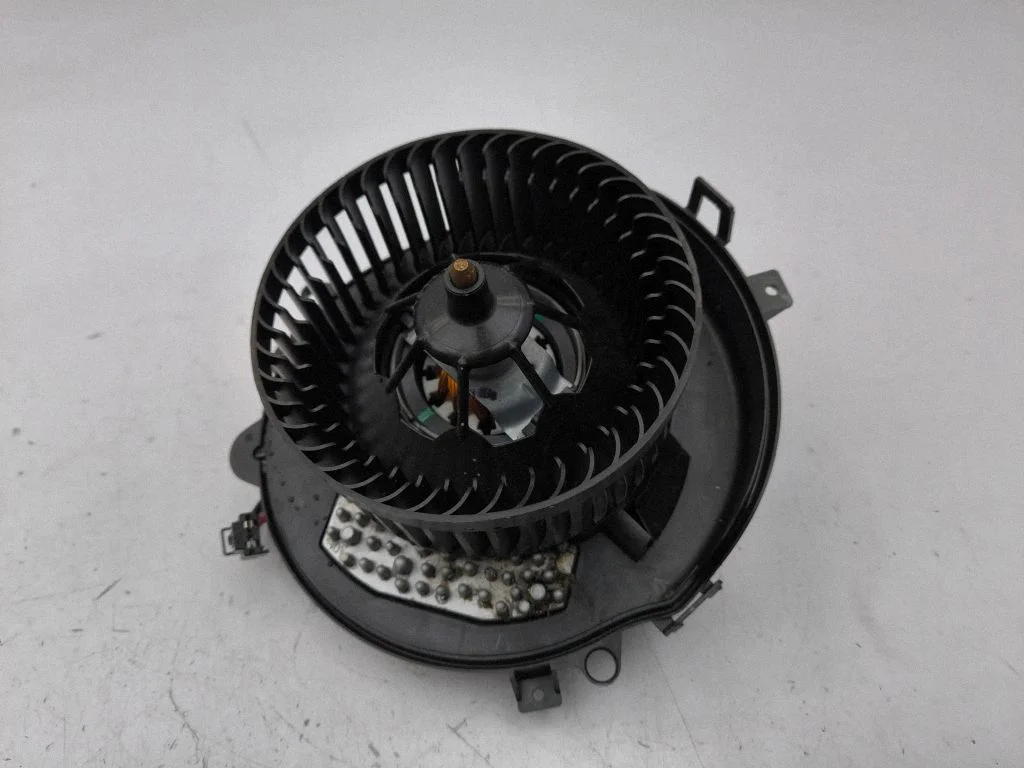 Heater fan/blower 5WA907521