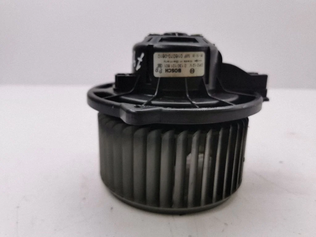 Krāsniņas ventilators/pūtējs 0130101601