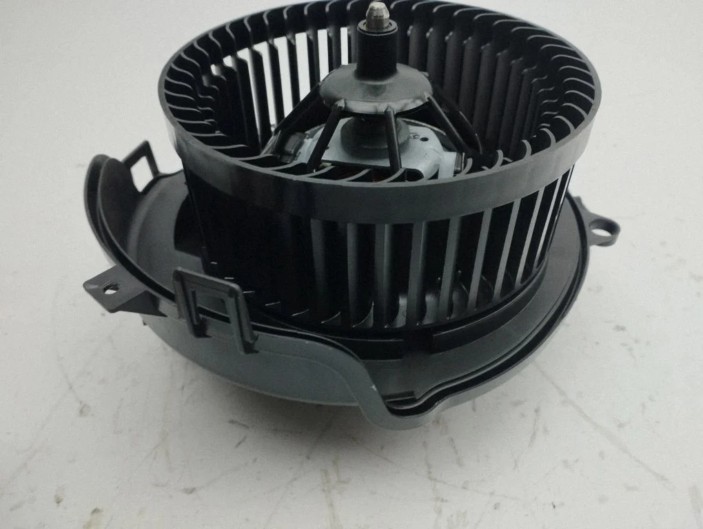 Heater fan/blower 5WC819021A