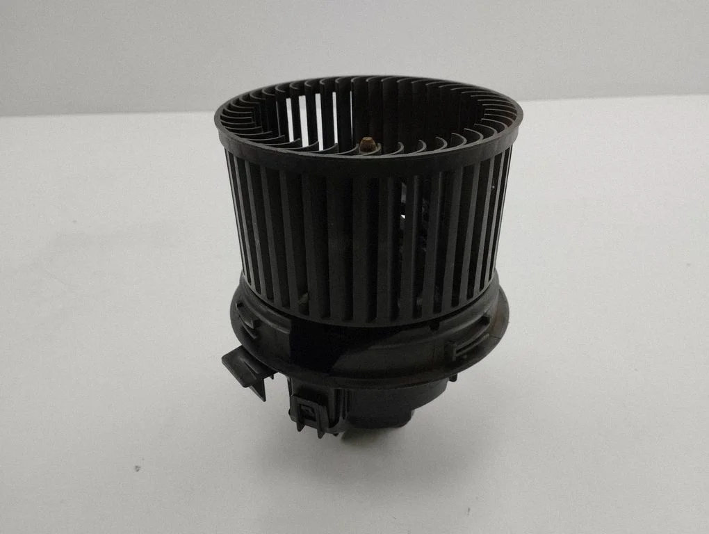 Krāsniņas ventilators/pūtējs – Peugeot 508 RXH (2011-2018)