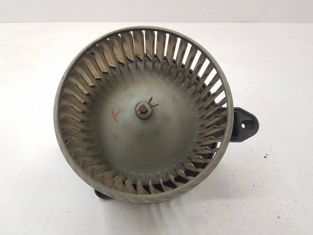 Krāsniņas ventilators/pūtējs 4B1820021B