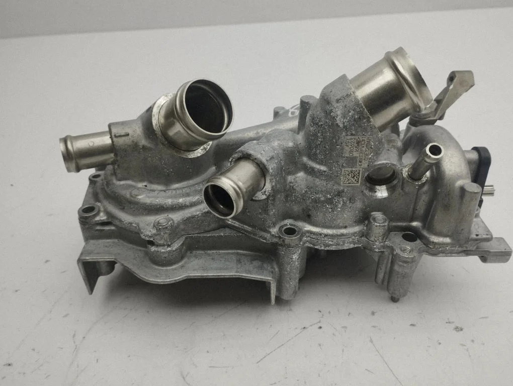 Water pump 05E121117