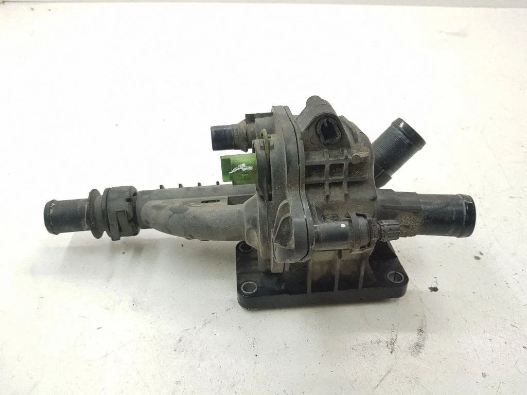 Termostaat / termostaadi korpus – Citroen C4 Grand Picasso (2013-2018)