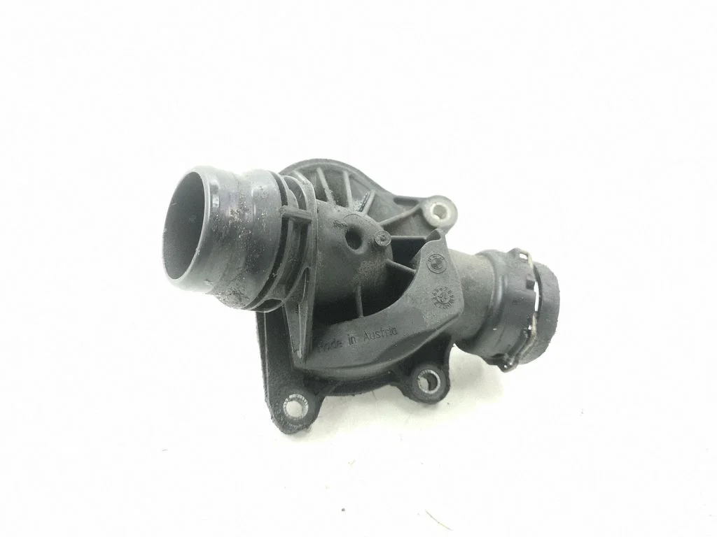 Thermostat/thermostat housing – BMW 7 Series E65 E66 (2001-2008)