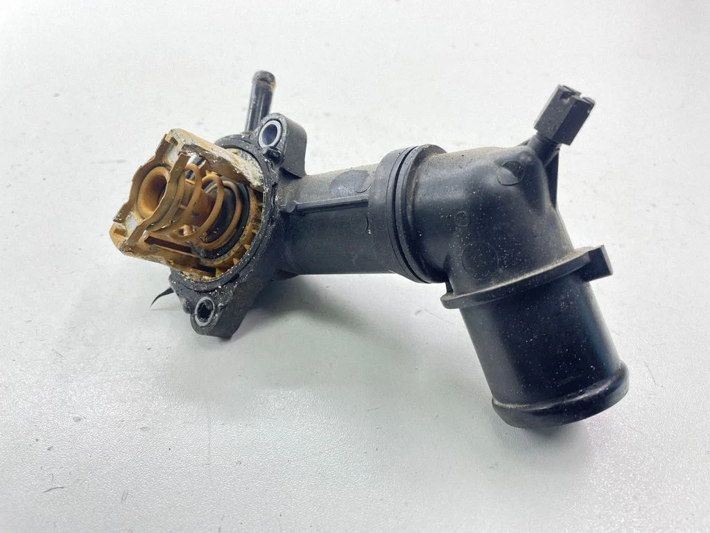 Thermostat/thermostat housing – Opel Astra H (2004-2012)