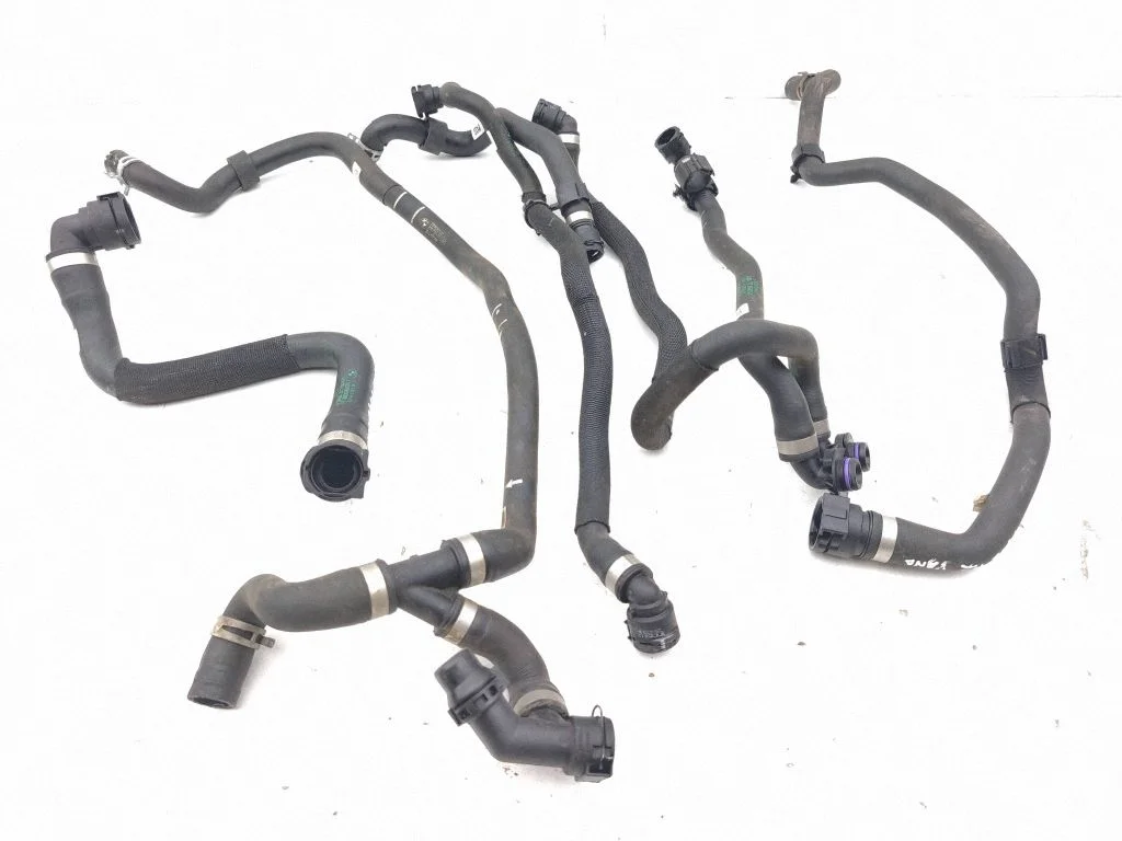 Przewody układu chłodzenia silnika – BMW Seria 3 G20 G21 (2019-)