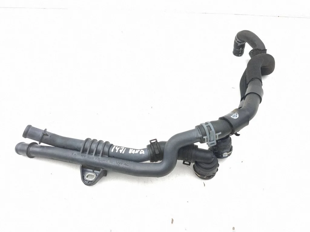 Motora dzesēšanas caurule (-es)/šļūtene (-es) 3Q0121070S