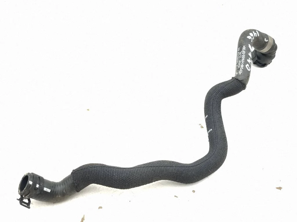 Mootori jahutusvedeliku toru / voolik 5A68CC2