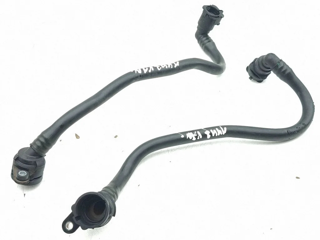 Engine coolant pipe/hose 31657347